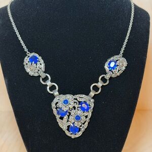 Chic Silver Necklace with Blue Accents